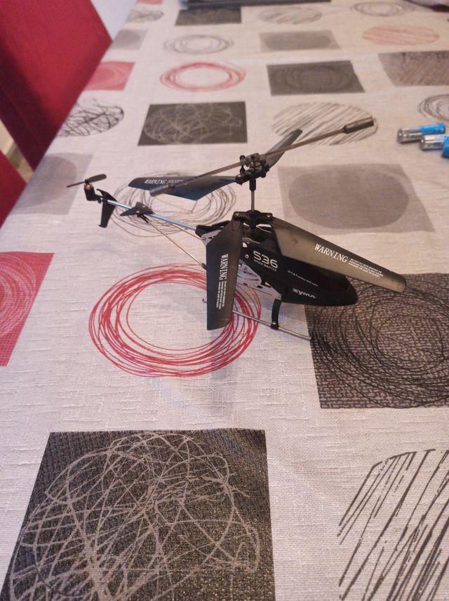 helicóptero juguete syma