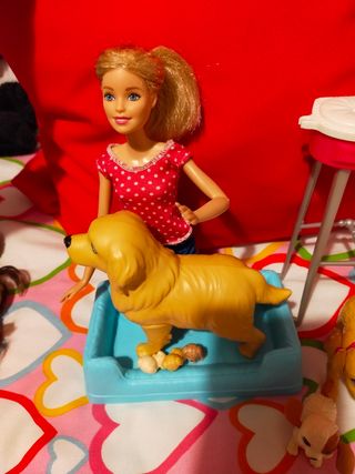 Barbie y sus perritos
