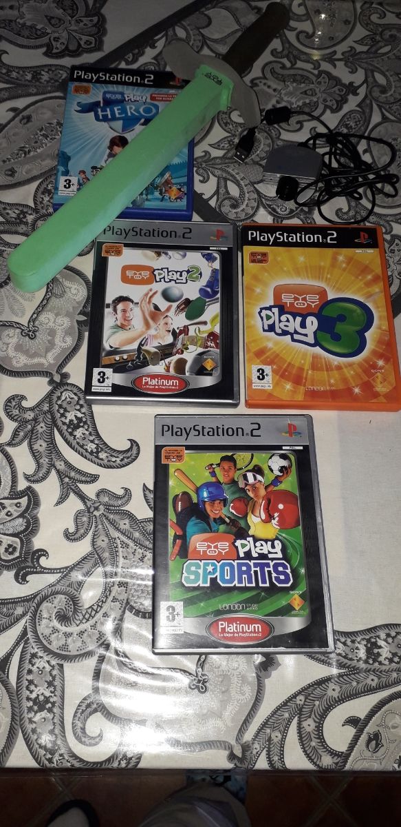 Juegos play 2 con cámara eye toy. Los 3 y la cámar