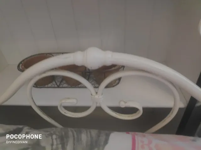 Cama de hierro de 80 por 190, con somier