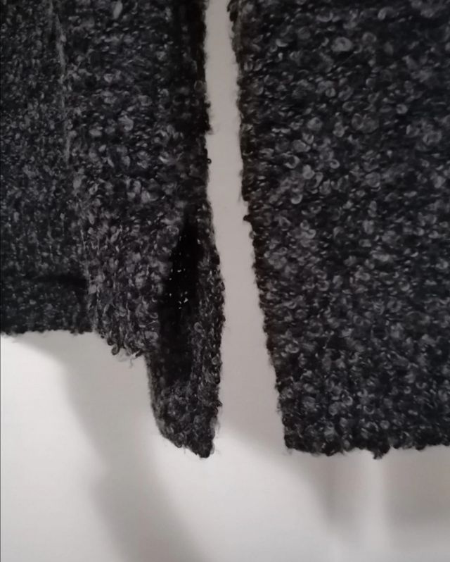 Maglione morbido grigio e nero