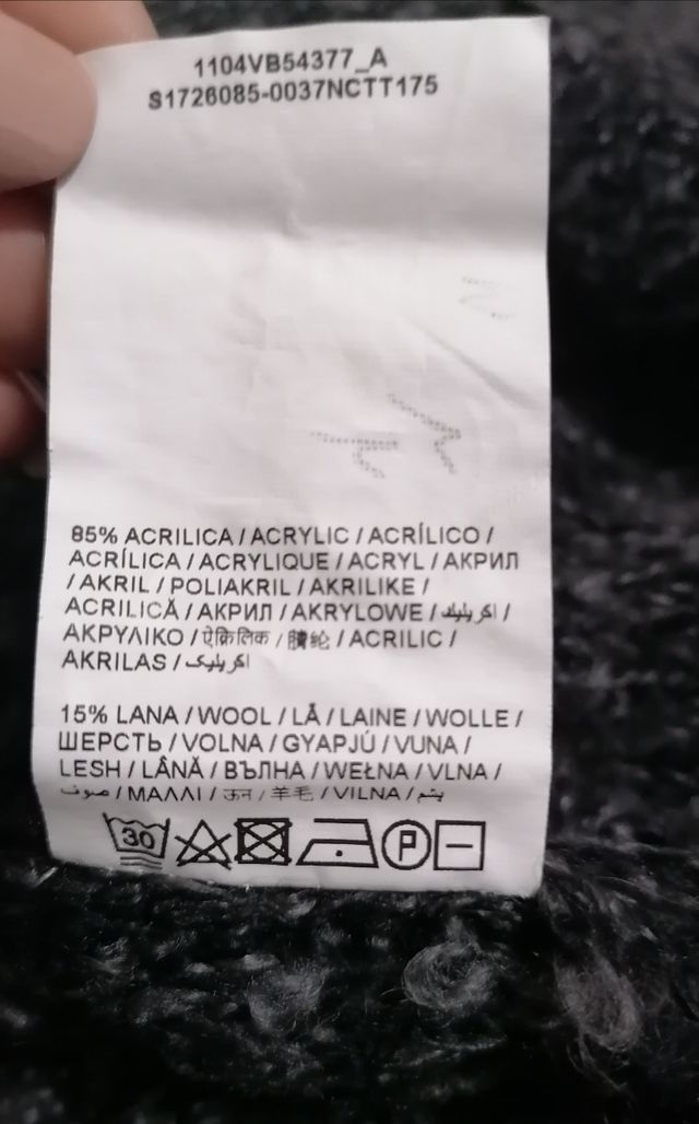 Maglione morbido grigio e nero