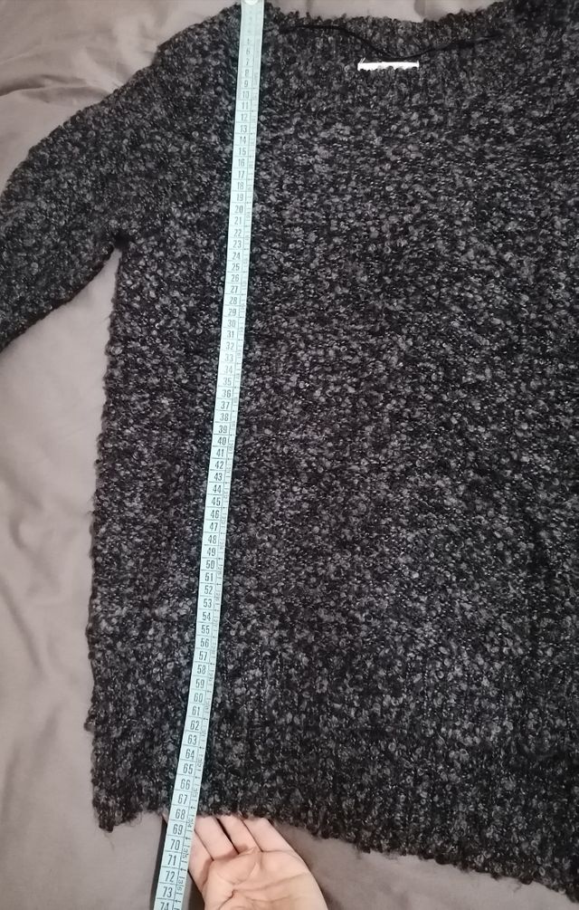 Maglione morbido grigio e nero