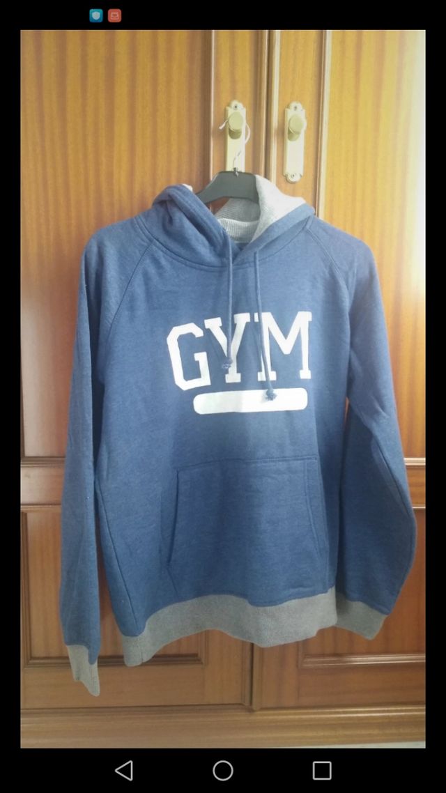 Sudadera de color azul