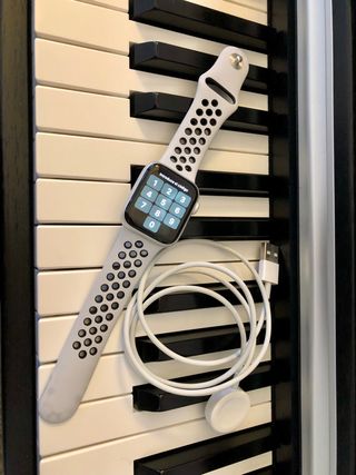 Apple Watch Nike+ series 4 (100% batería)