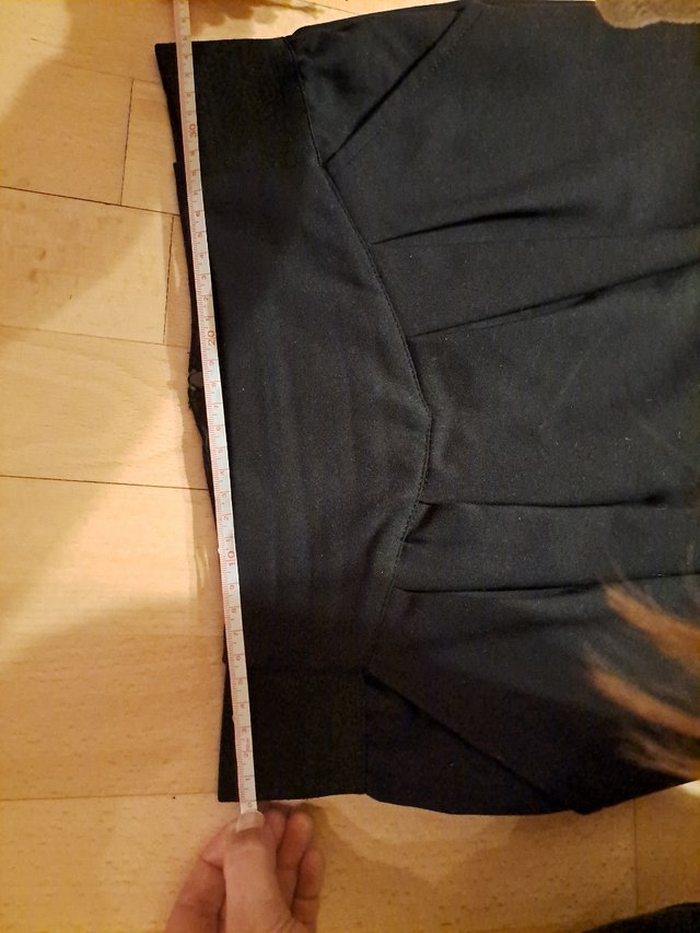 Falda negra talla 38 stradivarius