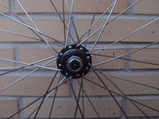 Rueda Delantera Completa 26" V-Brake