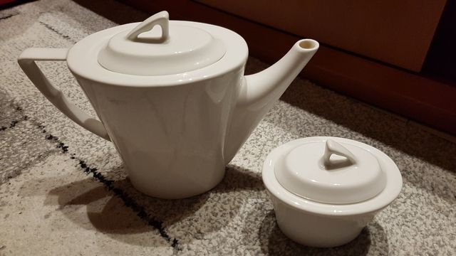 Azucarero y jarra de leche