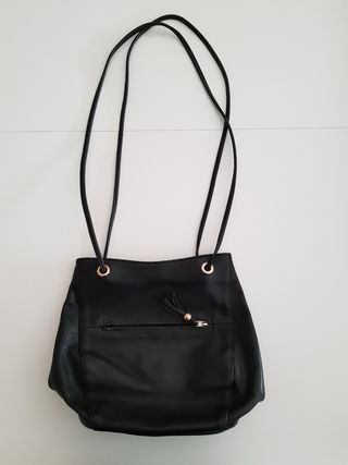 Bolso negro de piel auténtica 