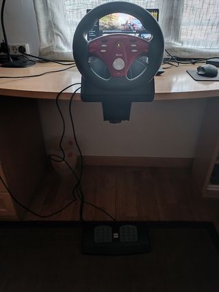NUEVO VOLANTE + PEDALES PC (TRUST PREDATOR)
