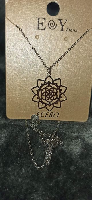 Mandala colgante con cadena. Nuevo. Acero 