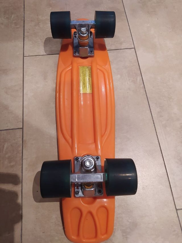 Patinete cuatro ruedas