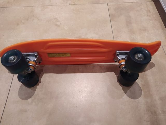 Patinete cuatro ruedas