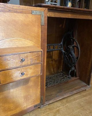 MAQUINA DE COSER ANTIGUA SINGER AÑO 1918