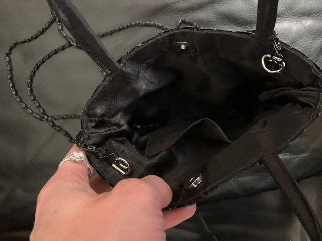 Borsetta nera elegante per feste, eventi o serate