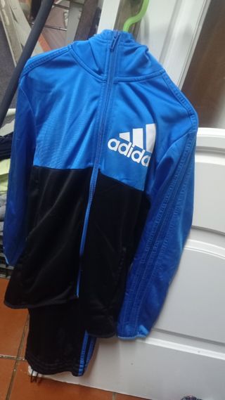 chándal adidas 