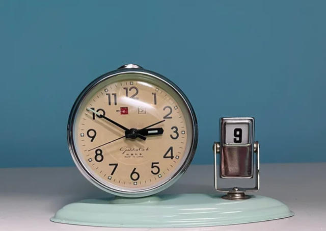 Reloj Despertador Golden Cock Calendario Vintage