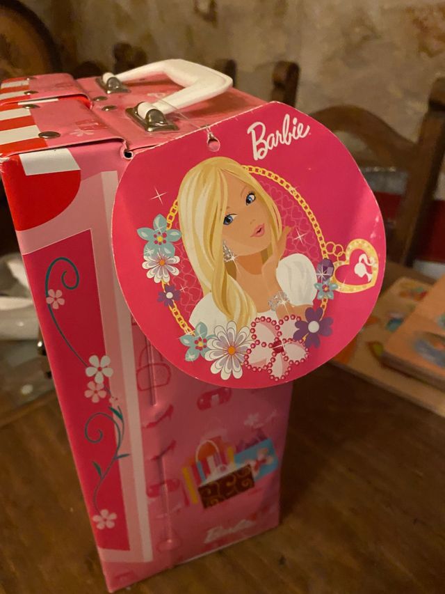 Armario de Barbie