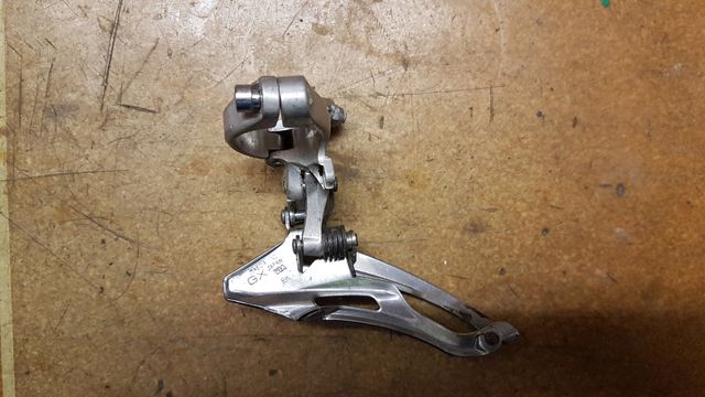 Deragliatore anteriore Sontour