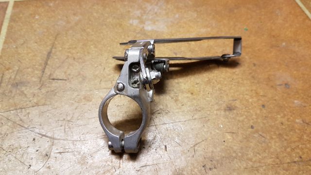 Deragliatore anteriore Sontour