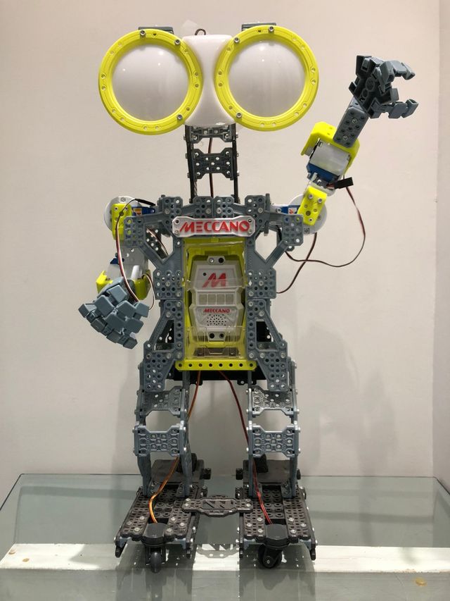 Robot Meccanoid G15 de Meccano tech