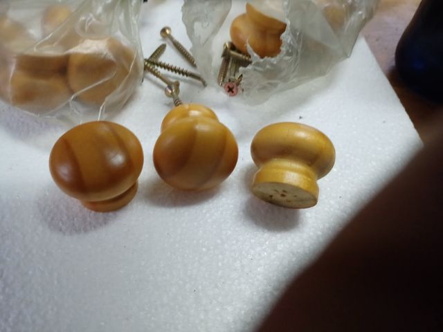 Pomos de madera
