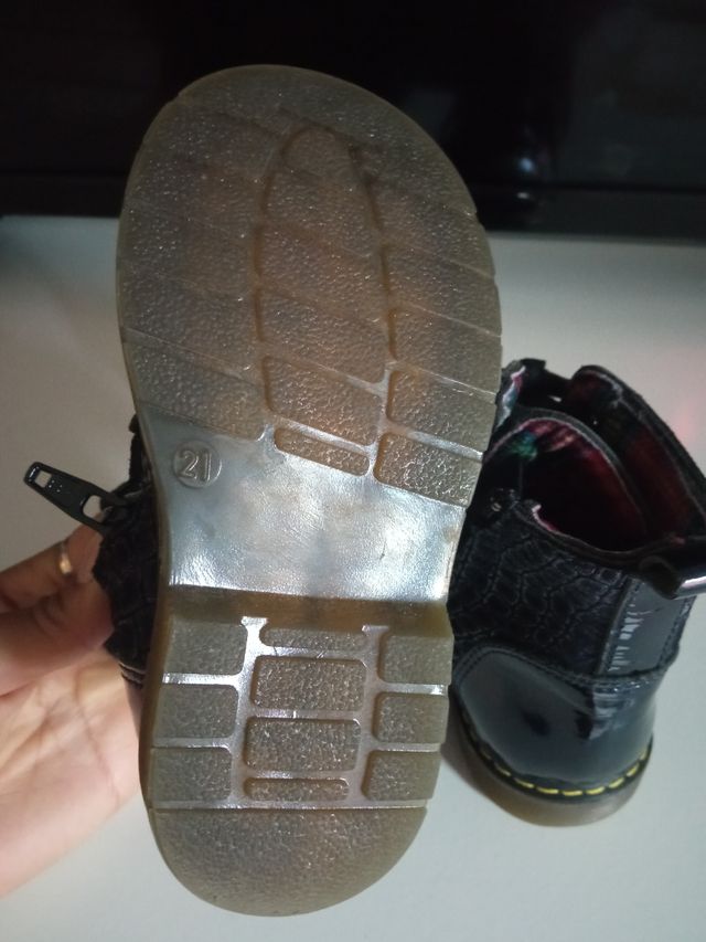 Botas de charol talla 21