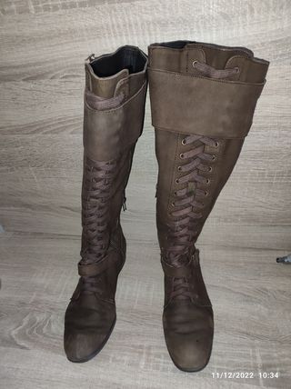 Botas altas piel marrones