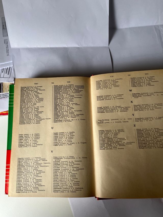 ANTIGUO LIBRO DICCIONARIO FRANCES - PORTUGUES