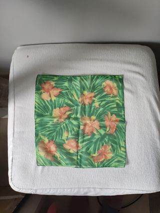 2 pañuelos nuevos de nariz