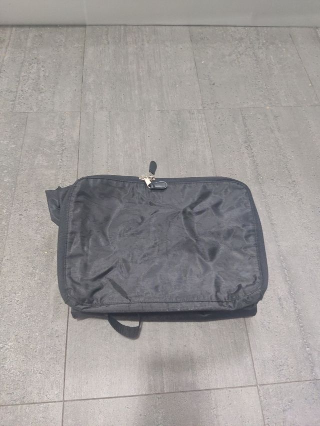 Carro plegable con ruedas.