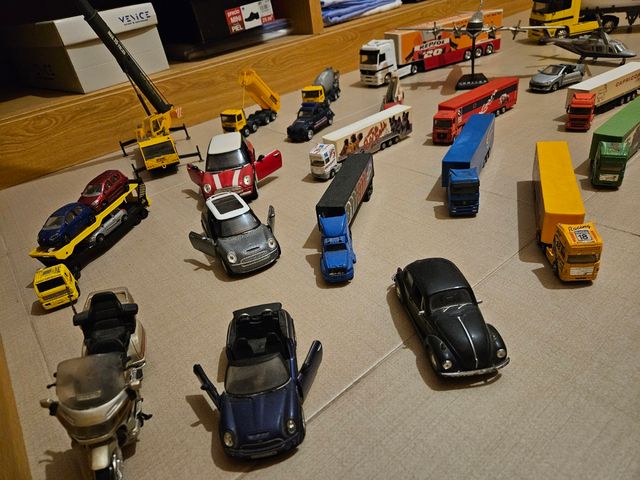 Os veículos são vendidos em uma escala?