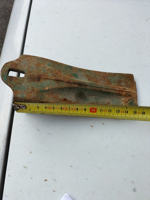 Dientes y portadientes para excavadora