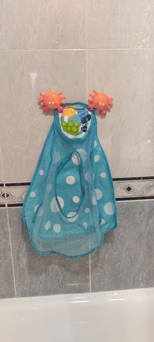 Colgador juguetes baño niños