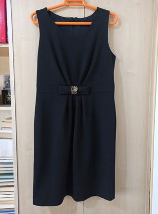 Vestido desmangado recto negro talla 42