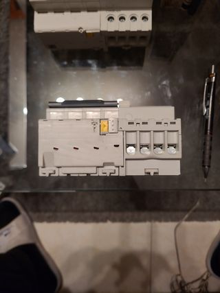 INTERRUPTOR CON BLOQUE VIGI