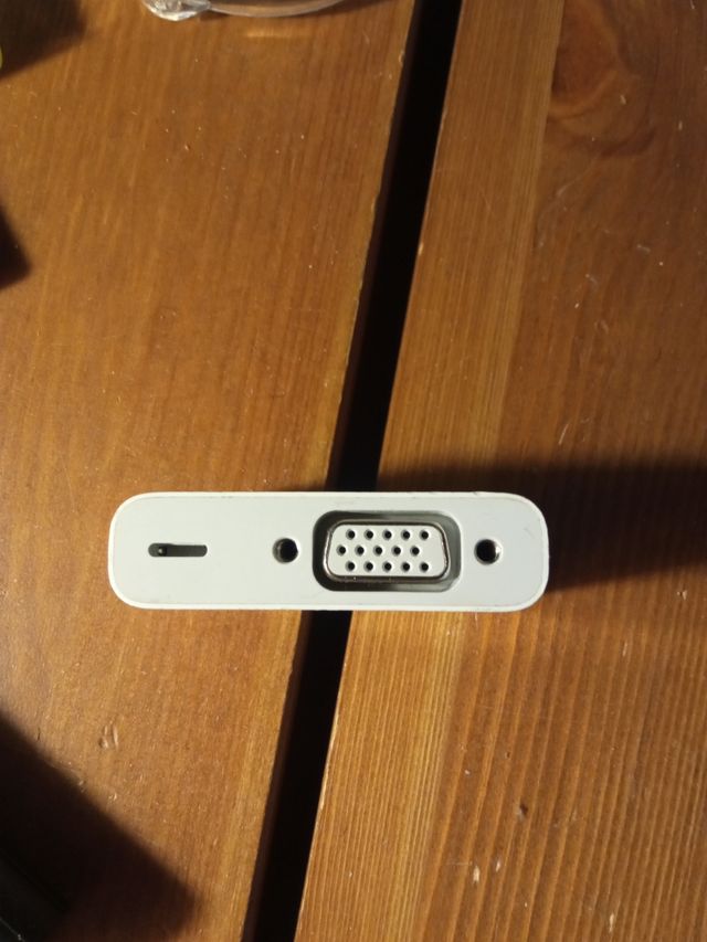 Apple Adaptador de Conector Lightning a VGA