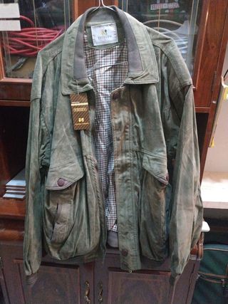 chaqueta verdosa