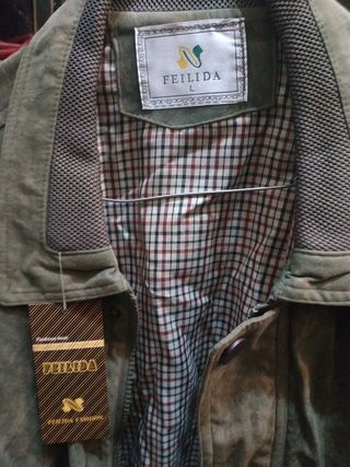 chaqueta verdosa