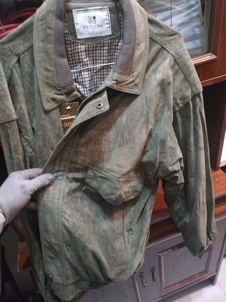 chaqueta verdosa
