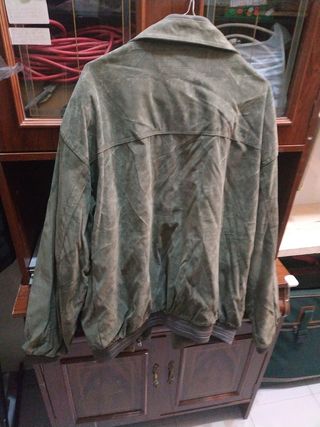 chaqueta verdosa