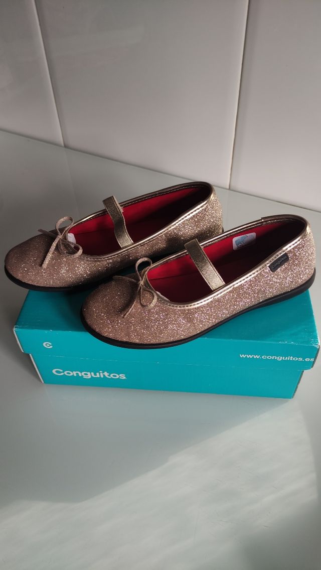 Manoletinas Conguitos en dorado brillante número32