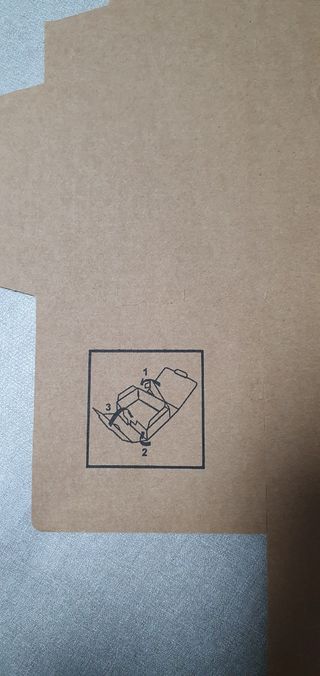 Cajas de cartón  10x10cm resistentes
