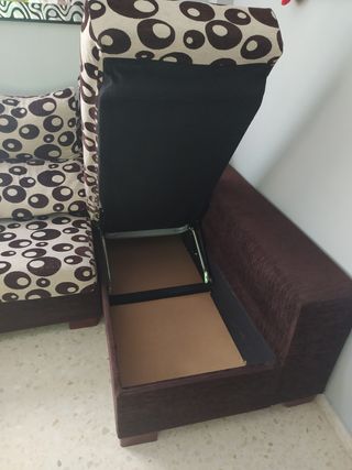 sofá con cherlom abatible