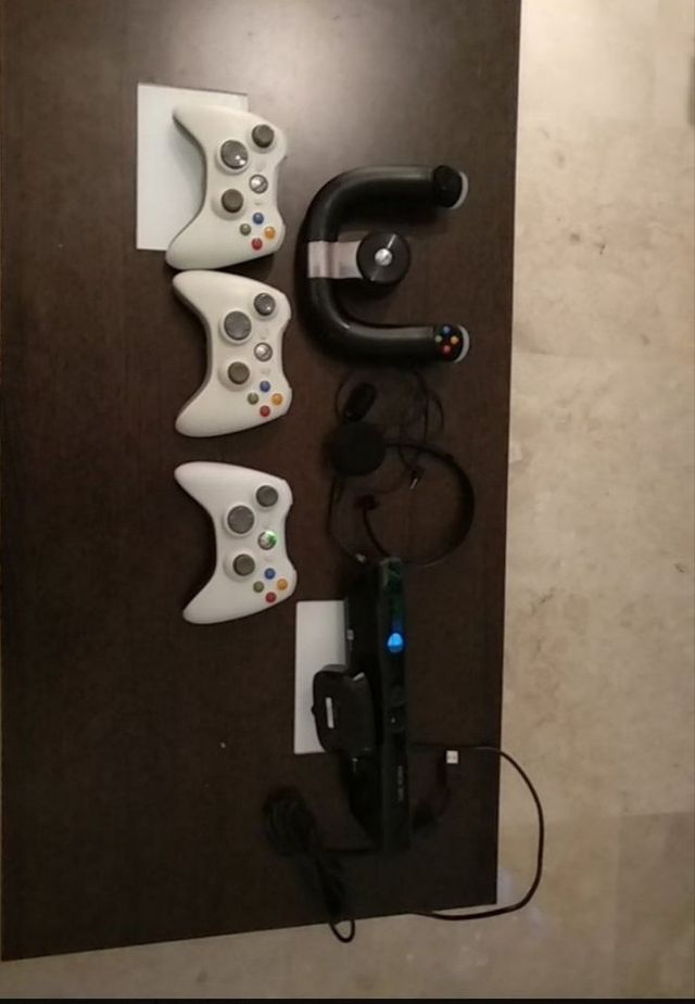 Xbox 360 con muchos juegos