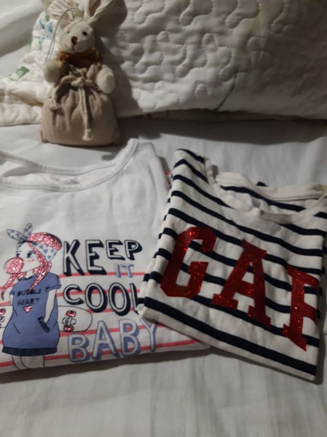 Dos Camisetas GAP y In Extenso Niña Nuevas!