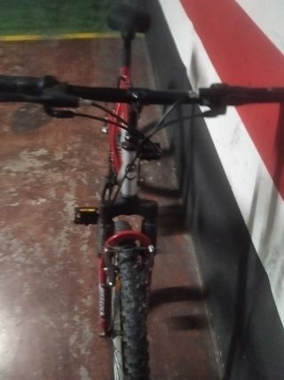 BICICLETA CON DOBLE SUSPENSIÓN