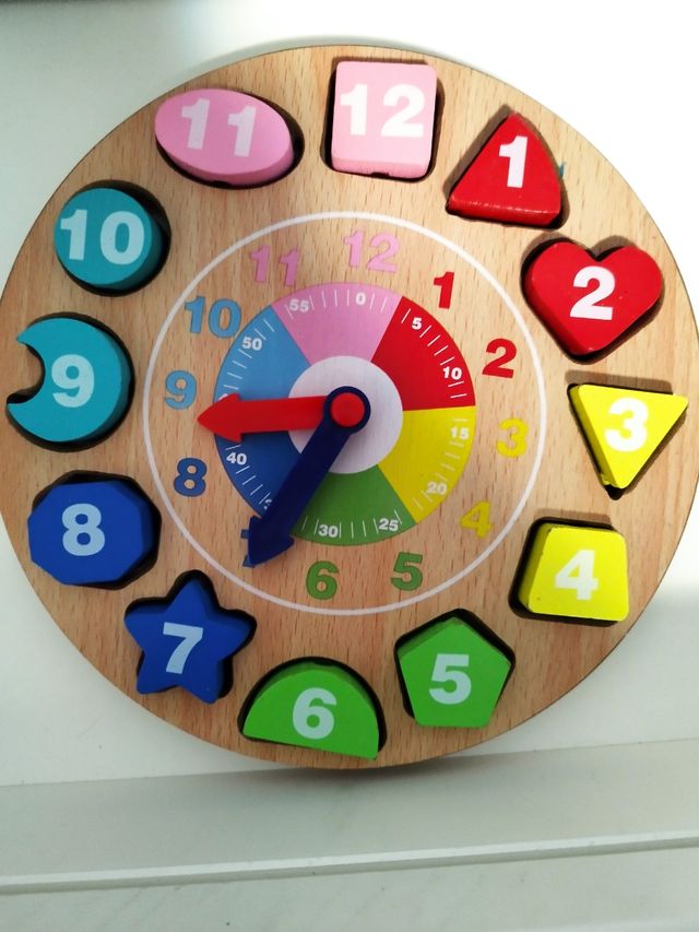 Reloj de madera