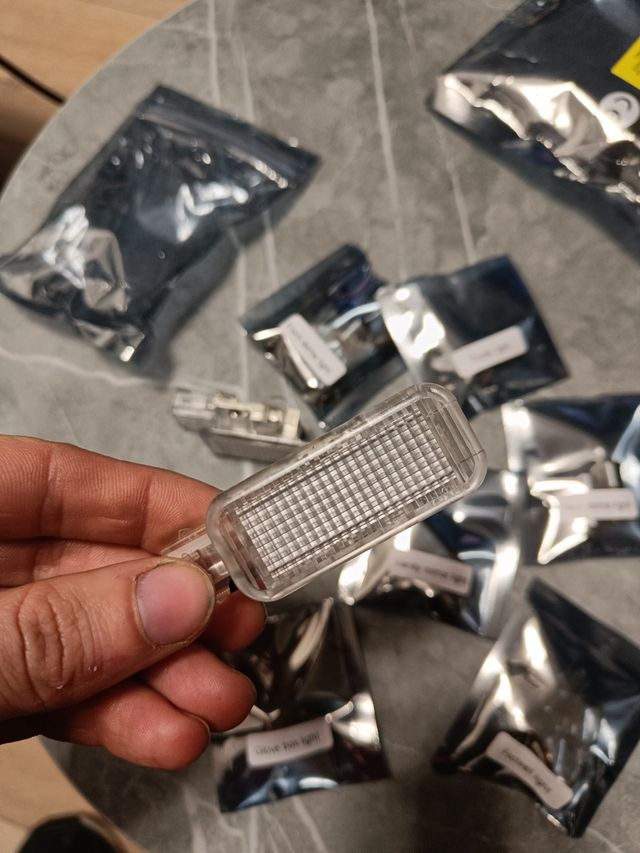 Luces y plafón interior Audi, originales.