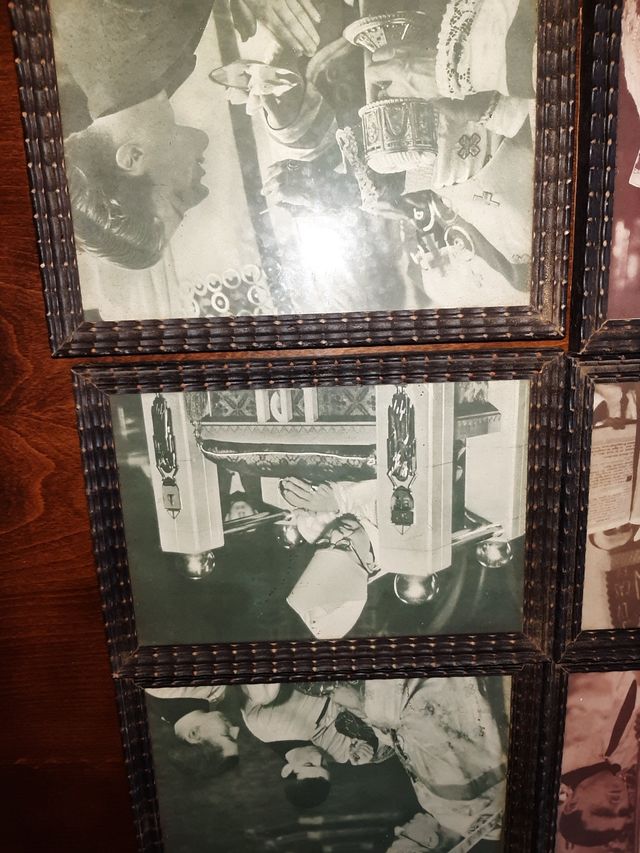 Colección de cuadros con fotografías liturgicas.